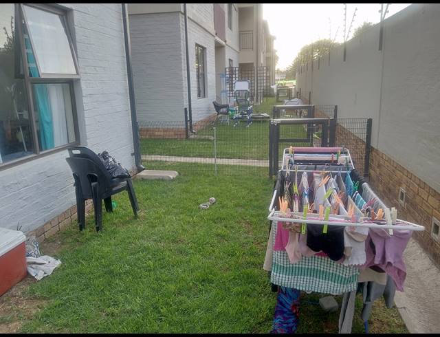 2 BEDROOM SECTIONAL TITLE FOR SALE IN NORTON PARK